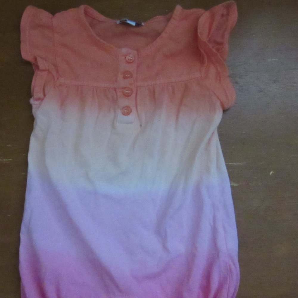 Summer Romper in lovely pastels    🥰 2 for $10 on select kids items 🥰